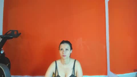 Abril jones online show from 02/16/25, 06:21