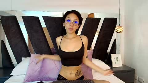  Abril  online show from 02/01/25, 01:55
