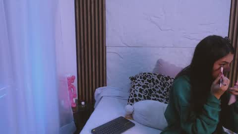 Snapshot of abril_lottie4 chatting on 03/08/25, 12:52 ABRIL online show from 03/08/25, 12:52