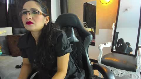 Snapshot of abril_riios chatting on 04/22/26, 02:40 Abril online show from 04/22/26, 02:40