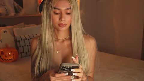 My name is Alexa. Please say hello I like to chat with you. If you have requests please use tip online show from 10/13/25, 12:43