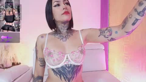 ABRILFACCINI online show from 01/15/25, 12:47