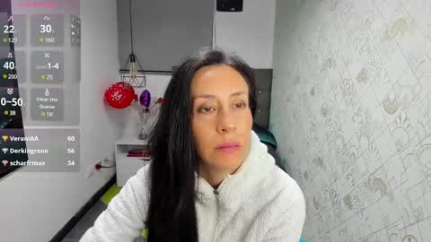 Snapshot of abrillee1 chatting on 03/09/25, 01:35 ABRIL online show from 03/09/25, 01:35