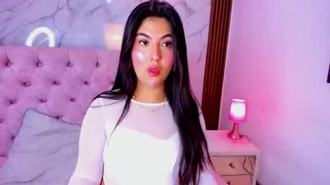 Snapshot of abrilquintana chatting on 03/17/26, 11:24 Abril online show from 03/17/26, 11:24
