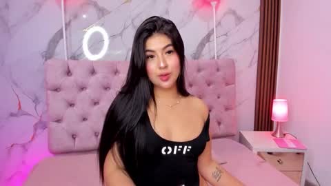 Snapshot of abrilquintana chatting on 03/28/26, 11:32 Abril online show from 03/28/26, 11:32