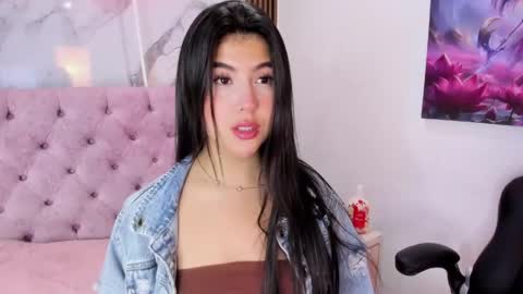 Snapshot of abrilquintana chatting on 04/30/26, 11:27 Abril online show from 04/30/26, 11:27