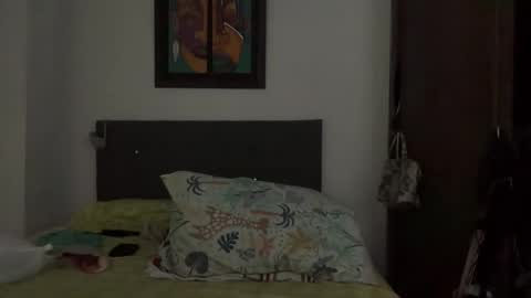 Snapshot of abrilsantosxo chatting on 04/01/26, 12:28 abrilsantosxo online show from 04/01/26, 12:28