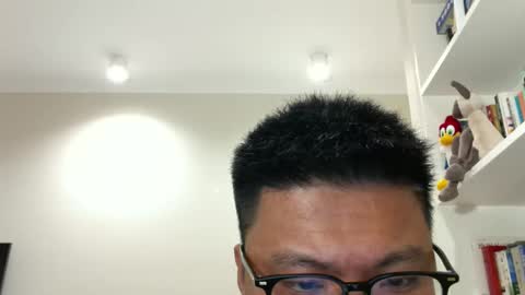 ace_leonardo0923 online show from 11/05/25, 12:27