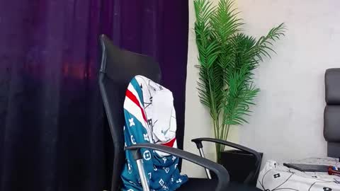 ace_owens online show from 12/11/24, 08:07