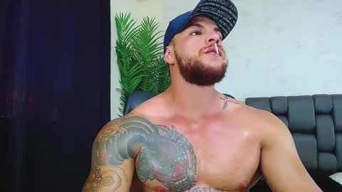 ace_owens online show from 02/01/25, 09:40