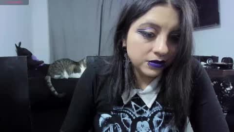 Snapshot of acid_alice666 chatting on 11/25/25, 03:50 Alice online show from 11/25/25, 03:50