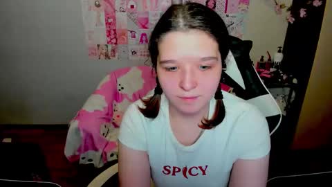 Snapshot of acid_kate chatting on 11/21/25, 01:04 Kate online show from 11/21/25, 01:04