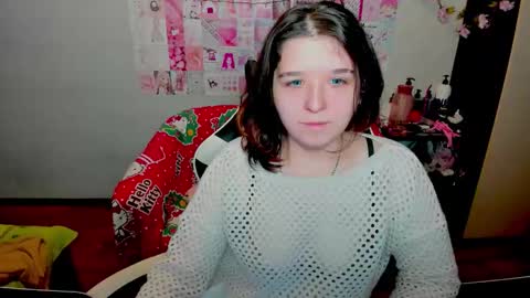 Snapshot of acid_kate chatting on 12/04/25, 12:20 Kate online show from 12/04/25, 12:20