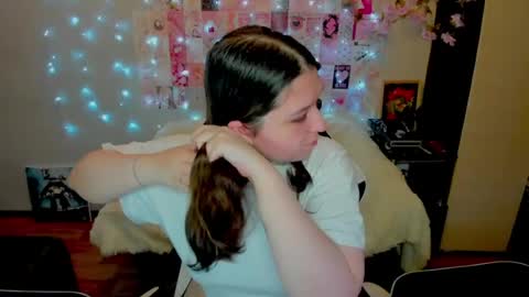 Kate online show from 07/12/26, 12:01