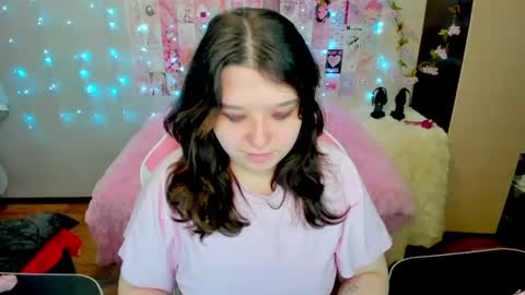 Kate online show from 07/25/26, 11:57