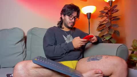 Snapshot of ackerman_eren_ chatting on 09/14/25, 10:03 R. online show from 09/14/25, 10:03