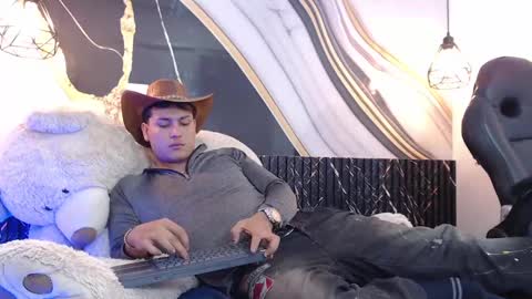 Snapshot of actisain chatting on 10/02/25, 02:29 actisain online show from 10/02/25, 02:29