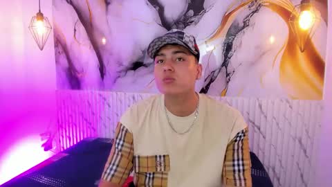 Snapshot of actisain chatting on 10/10/25, 02:54 actisain online show from 10/10/25, 02:54