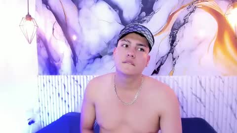 Snapshot of actisain chatting on 10/23/25, 02:00 actisain online show from 10/23/25, 02:00