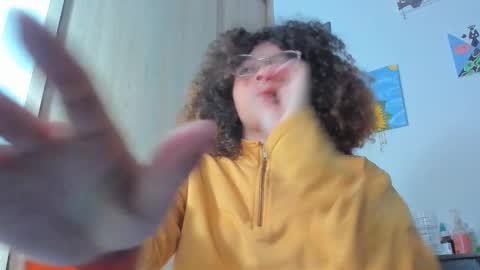  Isa  online show from 09/25/25, 02:59