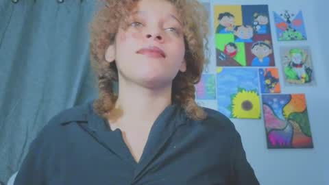Snapshot of ada_gales_ chatting on 03/22/26, 05:22 Isa online show from 03/22/26, 05:22