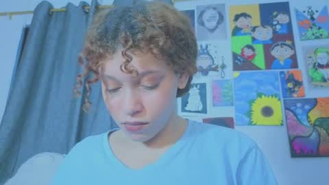 Snapshot of ada_gales_ chatting on 03/27/26, 08:37 Isa online show from 03/27/26, 08:37