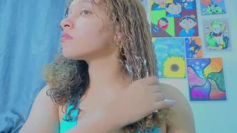 Snapshot of ada_gales_ chatting on 04/10/26, 06:29 Isa online show from 04/10/26, 06:29
