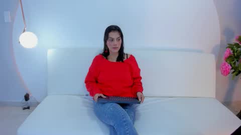 Snapshot of ada_monroe10 chatting on 12/22/25, 01:41 online show from 12/22/25, 01:41