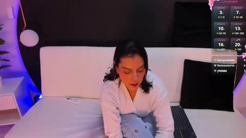 Snapshot of ada_monroe10 chatting on 03/12/26, 02:01 online show from 03/12/26, 02:01