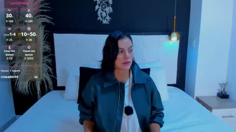 Snapshot of ada_monroe10 chatting on 06/05/26, 01:28 online show from 06/05/26, 01:28