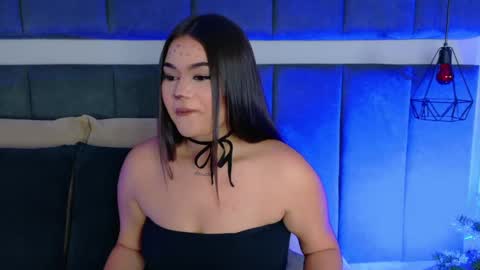 Snapshot of adaa_stone chatting on 10/31/25, 04:02  Adaa  online show from 10/31/25, 04:02