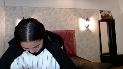 Adaira online show from 12/16/25, 04:28