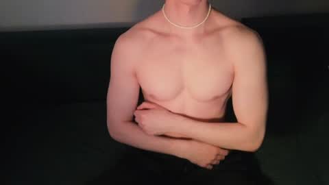 Snapshot of adam21boy chatting on 06/12/26, 06:51 Adam online show from 06/12/26, 06:51