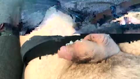 Snapshot of adam_bi_de chatting on 10/16/25, 11:00 Adam online show from 10/16/25, 11:00