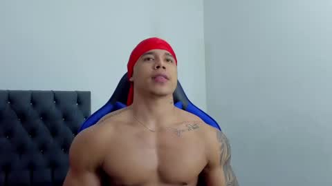 adam boss online show from 09/26/25, 07:01