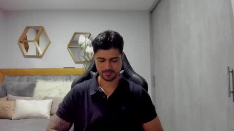 adam clarke online show from 01/02/25, 01:17