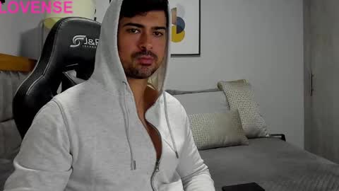 Snapshot of adam_clarke chatting on 10/06/25, 01:14 adam clarke online show from 10/06/25, 01:14