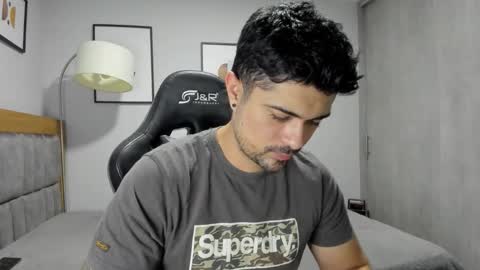 Snapshot of adam_clarke chatting on 10/29/25, 12:35 adam clarke online show from 10/29/25, 12:35