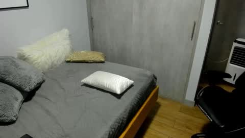 Snapshot of adam_clarke chatting on 11/01/25, 04:36 adam clarke online show from 11/01/25, 04:36