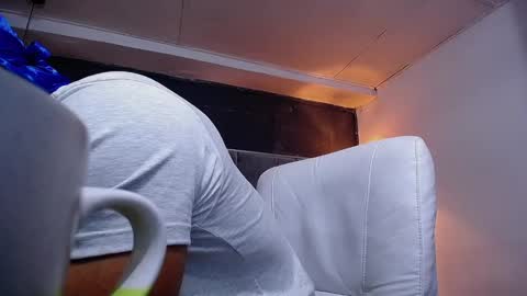 adam_fit19cm online show from 09/26/25, 02:21