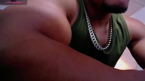 Snapshot of adam_fit19cm chatting on 11/04/25, 01:54 adam_fit19cm online show from 11/04/25, 01:54