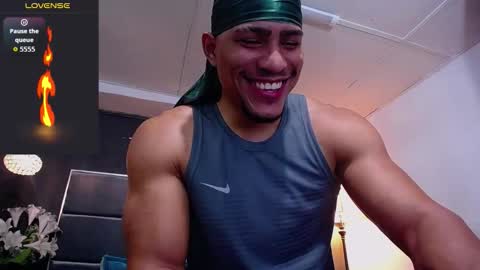 Snapshot of adam_fit19cm chatting on 11/07/25, 02:06 adam_fit19cm online show from 11/07/25, 02:06