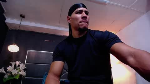 Snapshot of adam_fit19cm chatting on 11/12/25, 02:06 adam_fit19cm online show from 11/12/25, 02:06