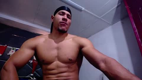 adam_fit19cm online show from 12/22/25, 01:52