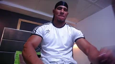 adam_fit19cm online show from 05/29/26, 01:36