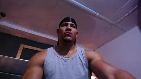 adam_fit19cm online show from 06/14/26, 02:08
