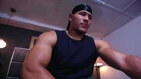 adam_fit19cm online show from 06/19/26, 01:59