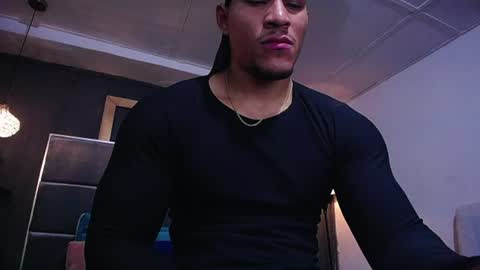 adam_fit19cm online show from 06/20/26, 02:42