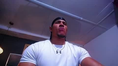 adam_fit19cm online show from 07/10/26, 01:54