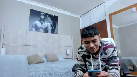 Snapshot of adam_piarse chatting on 10/15/25, 08:53 adam_piarse online show from 10/15/25, 08:53